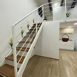 Moderno Nel Cuore Del Centro Storico *